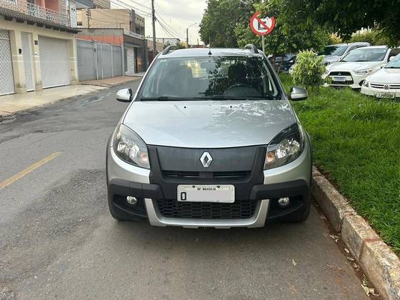 RENAULT SANDERO 1.6 STEPWAY 8V FLEX 4P MANUAL